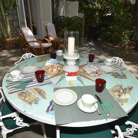 Anneliese Bed & Breakfast Capri